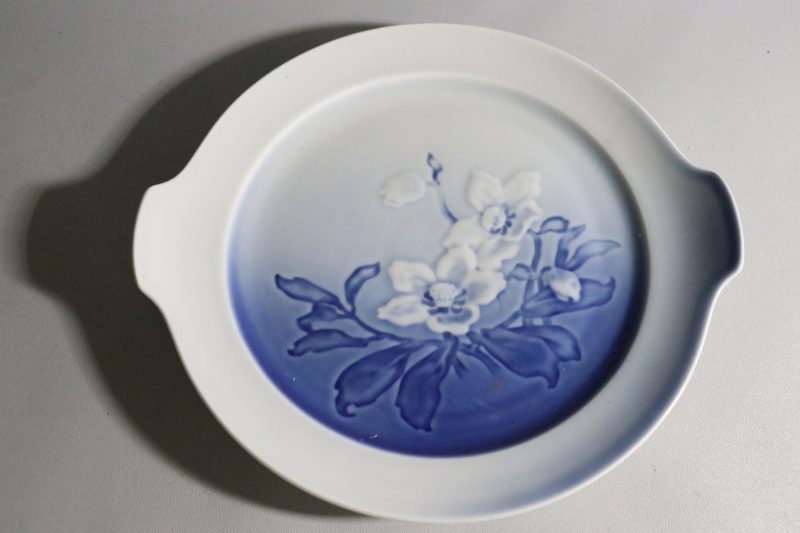 Elegant serveringsfat från Copenhagen Porcelain – Tidlös dansk design
