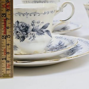 Royal Tuscan Wedgwood-kaffeservis i finaste benporslin – komplett och elegant
