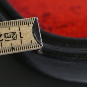 Vacker retrofat med röd glasyr – 23 cm