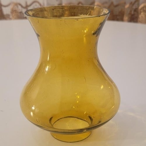 Kupol till oljelampa, gul färgat glas