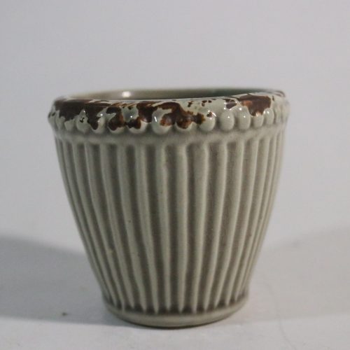 Charmig vintagekruka i keramik – ca 6,5 cm hög
