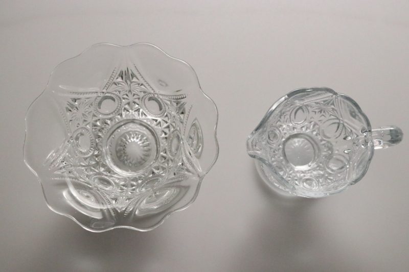 Elegant Gräddkanna och skål i högkvalitativt klart glas