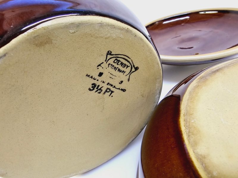 Set med två charmiga grytor från Denby Stoneware - Engelsk kvalitet