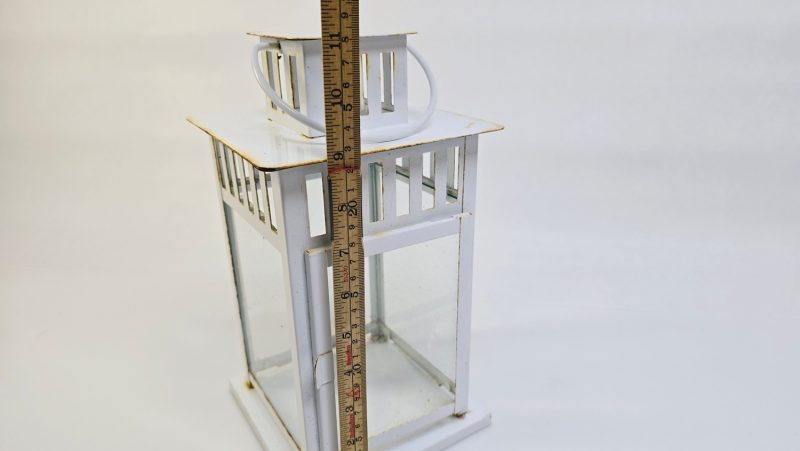 Charmig Vit Ljuslykta från IKEA - 28 cm Hög