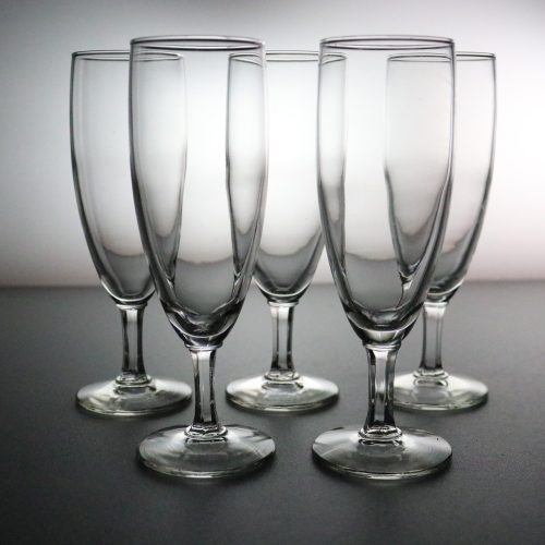 5st Eleganta Champagneglas – Tidlös Design i Kristallklart Glas