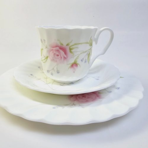 Rosa Florantes tekopp med fat från Yamaka Japan