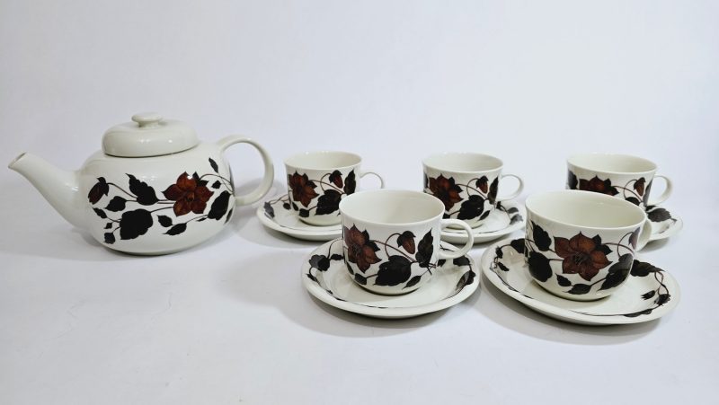 Teservis, 7 delar, porslin, "Tea for two", Arabia, Finland GUNVOR OLIN-GRÖNQVIST