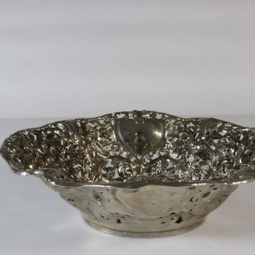 SKÅL, med genombruten dekor, troligen nysilver