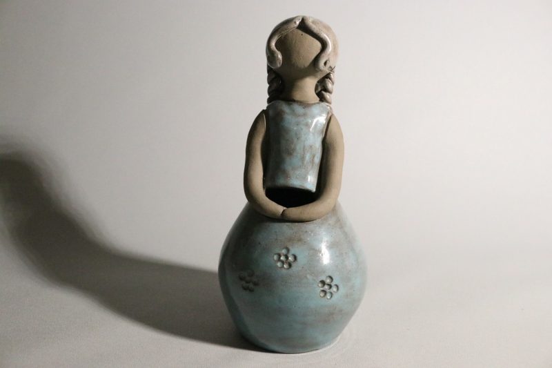 Unik Handgjord Keramikskulptur – Elbogen, 23 cm