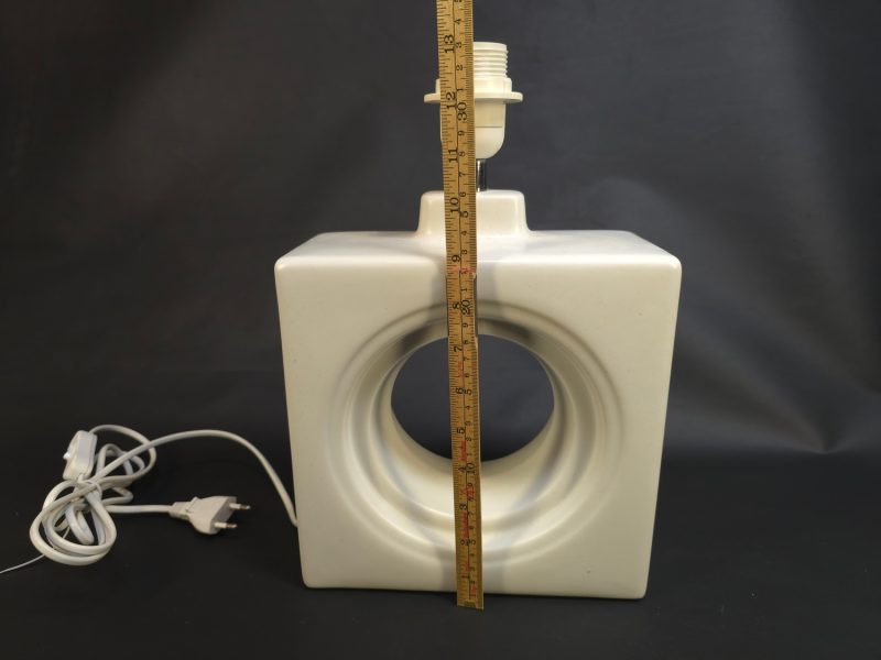 IKEA Bordslampa i unik retrodesign – 33 cm hög