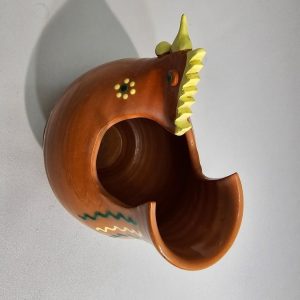 Vas i form av höna, glaserad lergods, Allmoge,  Kullabygdens Keramik - Höganäs