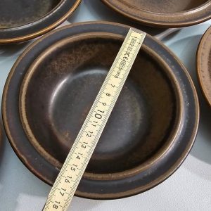 Skålar, Arabia, "Ruska", Glaserad stengods, Designer: Ulla Procopé