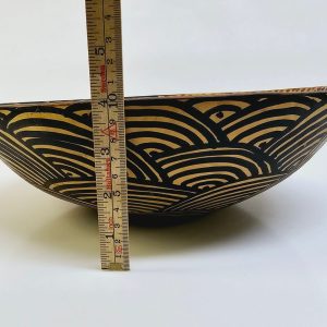 Unik handmålad skål med mönster, 30 cm