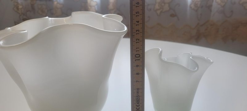 Tulpanvaser, 2st vit glas