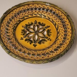 Set med två väggplattor – Royal Copenhagen, klassisk elegans