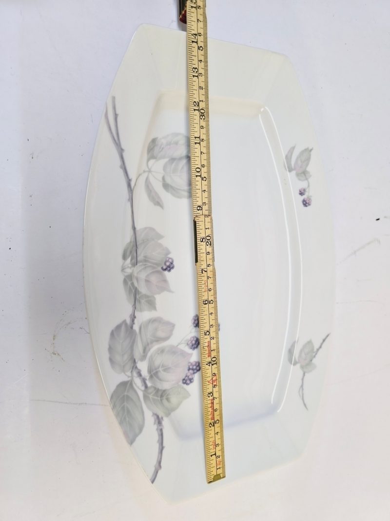 Elegant Rosenthal Porslinsfat med Björnbärsdekor - Tidig Selb-Bavaria