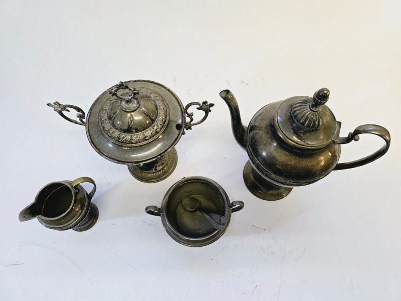 Elegant Set i Nysilver – Kaffekanna, Sockerskål, Gräddkanna & Skål med Lock