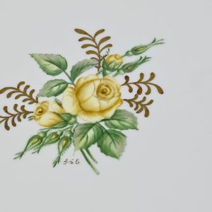 Elegant serveringsfat från Royal Copenhagen