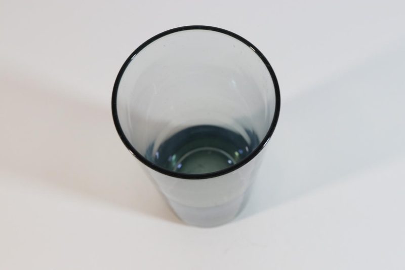 Drickglas i färgad glas, 15cm
