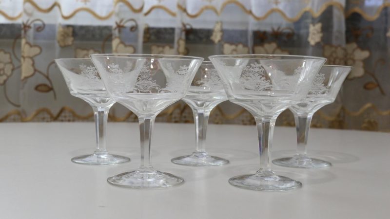 Glasservis med graverad dekor - 5st