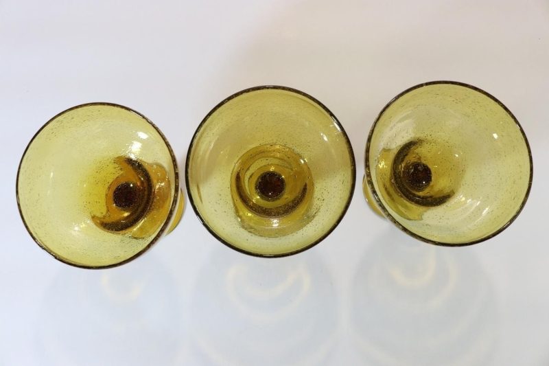 3st bärnstensfärgade dessertglas med bubblor i glaset