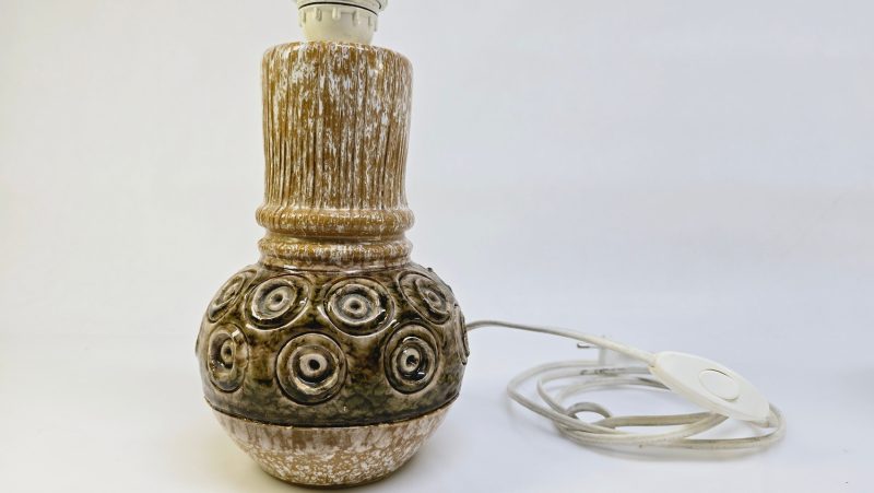Rustik Bordslampa i Keramik – 26 cm Hög