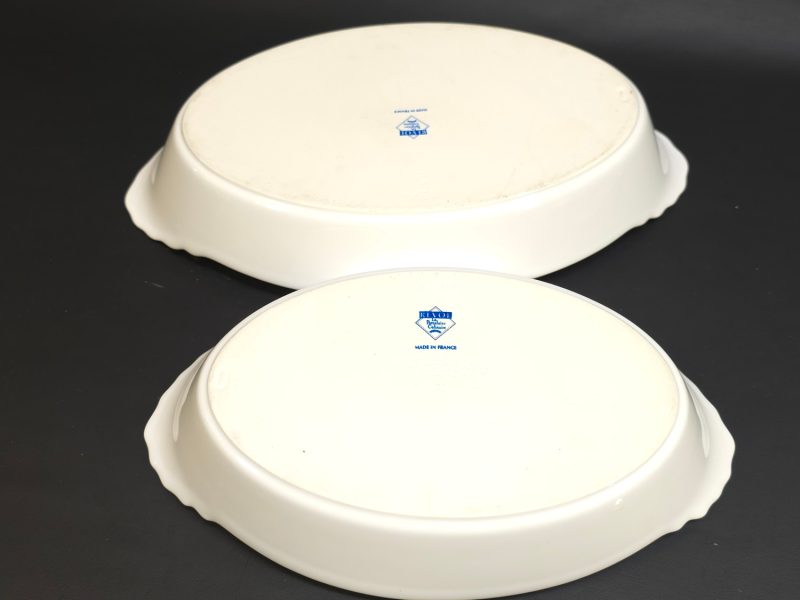 Elegant Set med Serveringsfat från Revol – Fransk Kvalitet i Tidlös Design