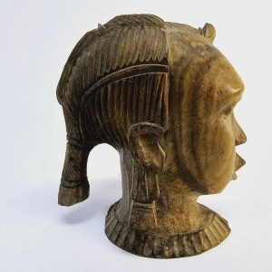 Unik Handsnidad Skulptur – Ett Must-Have för Konstälskare