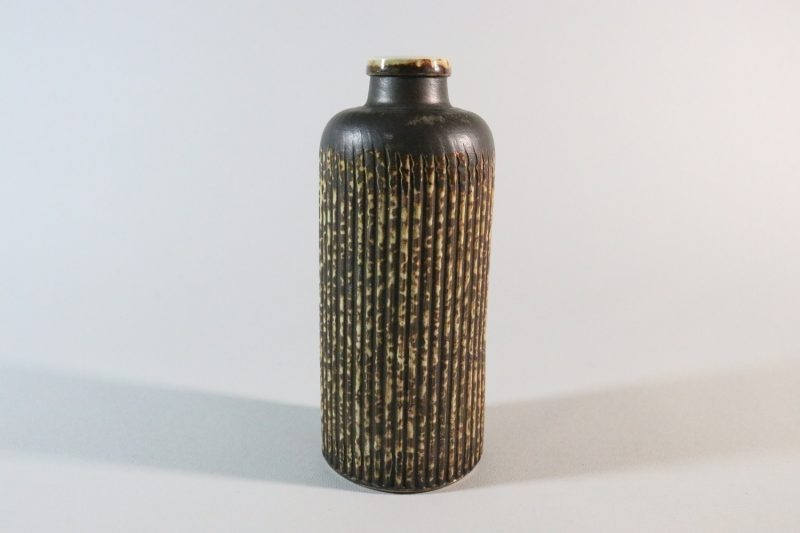 VAS, glaserad lergods, ej signerad - 18cm