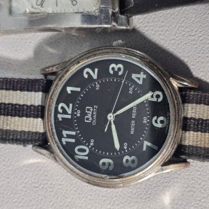 Armbandsur, parti  reservdelsobjekt bl.a Mercedes-Benz och Casio