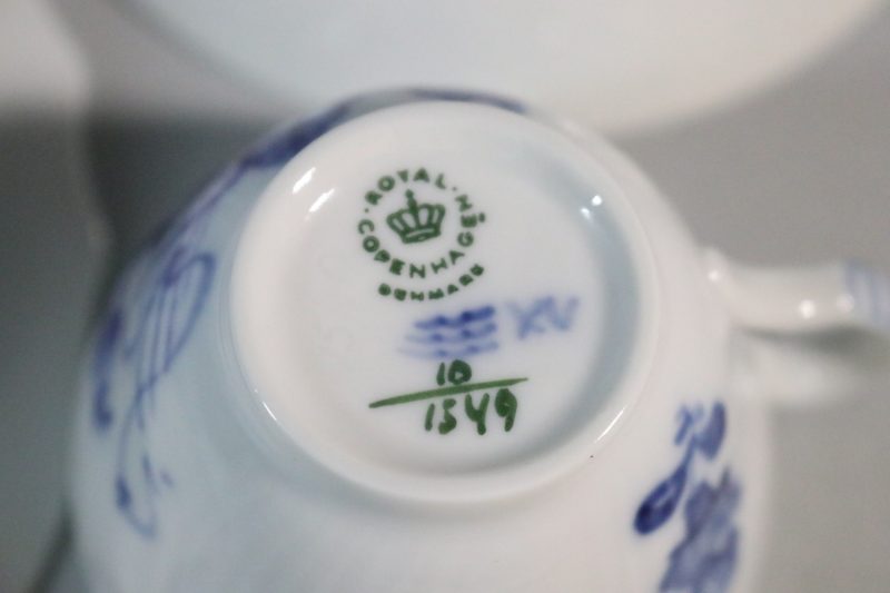 BLÅ BLOMSTER KAFFEKOPP ROYAL COPENHAGE - KUNGLIG DANSK TRE DELAR