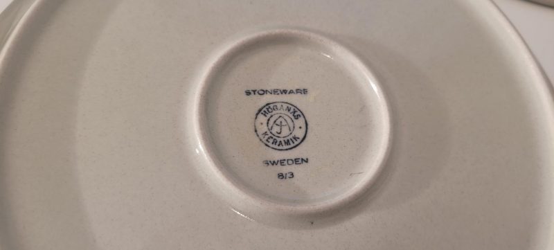 Fem Höganäs förrättstallrikar 22 cm i diameter