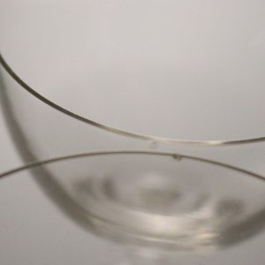 4st glas, små mikronagg förekommer