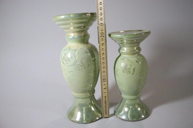 2st ljusgröna ljushållare i keramik, högsta 24cm