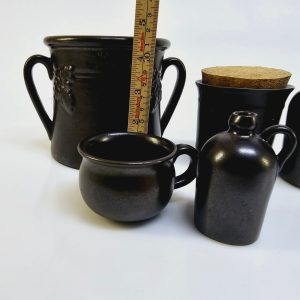 Charmigt vintage-set från Höganäs Keramik – unikt och tidlöst!