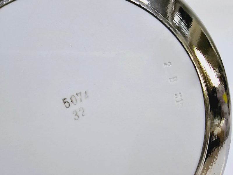 Elegant serveringsskål i silver och porslin, 24 cm