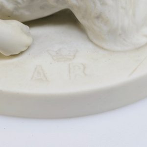 Antik Gustavsberg-skulptur i parian av Adele Rudenschöld – Tidlös elegans