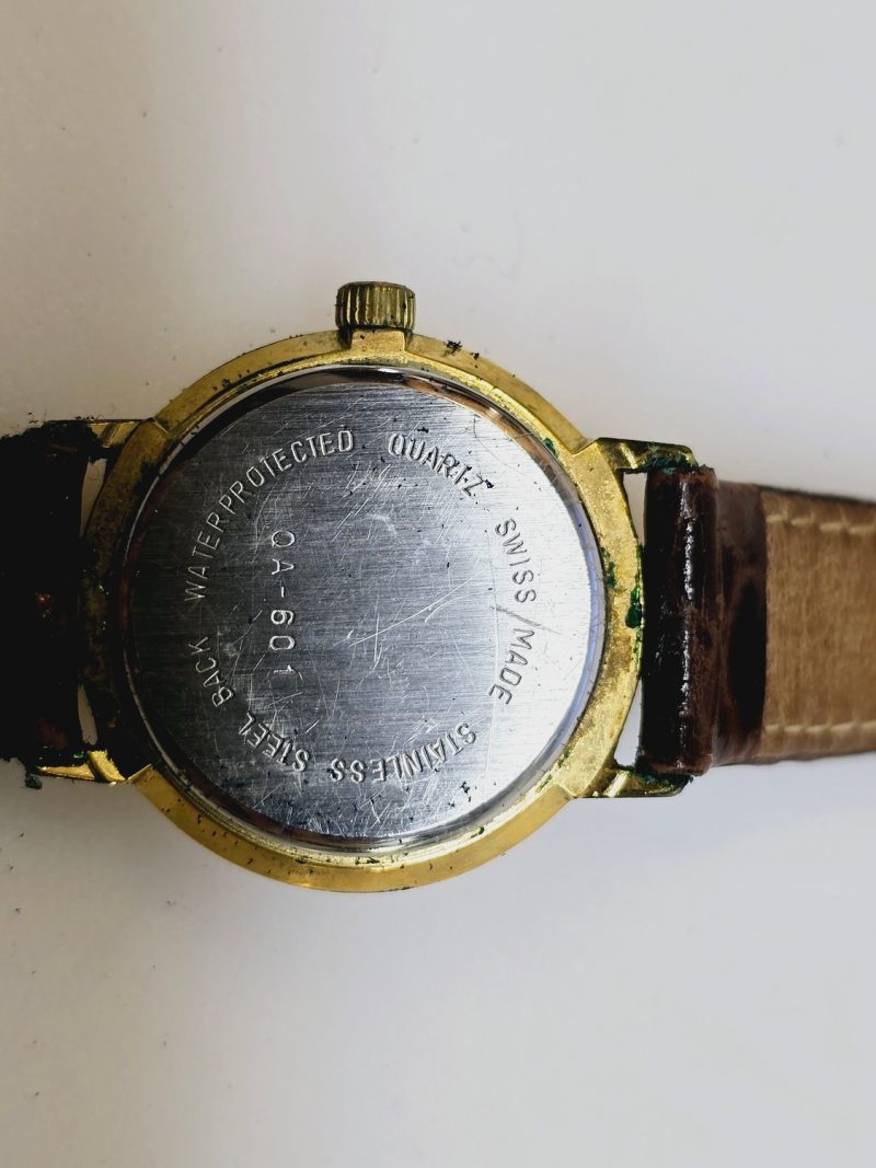 Elegant vintageklocka från FACIT – Swiss Made Quartz