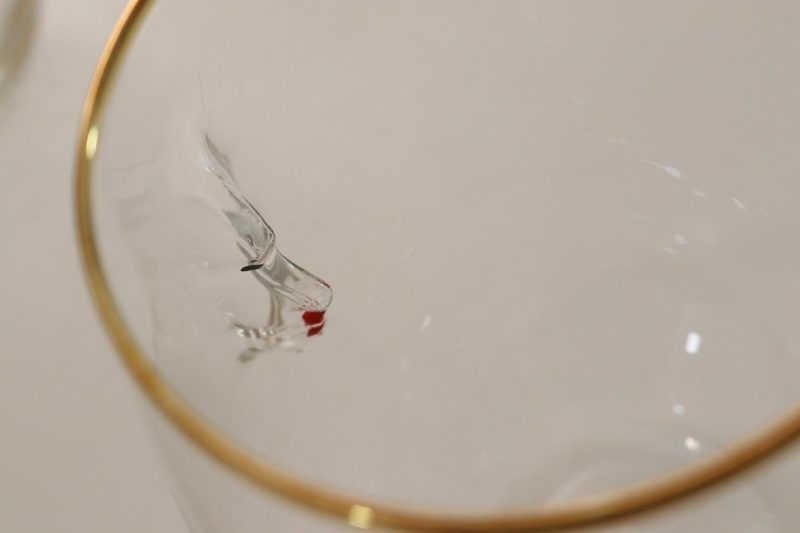 5st Tumblerglas, drickglas, intryckt ansikte och guldkant