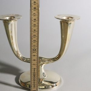 Elegant Ljusstake från WMF – Dubbelarmad Design i Klassisk Stil