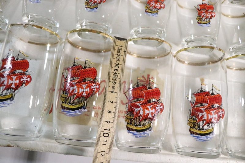 Glasservis med segelbåtsdesign - 14 delar - Mitten av 1900-talet