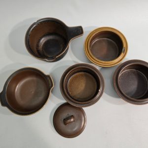 Servisdelar, Arabia, "Ruska", Glaserad stengods, Designer: Ulla Procopé