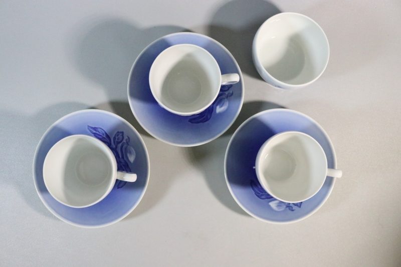 KAFFEKOPPAR MED FAT, 7 delar, porslin, "Julrosen", Bing & Gröndahl