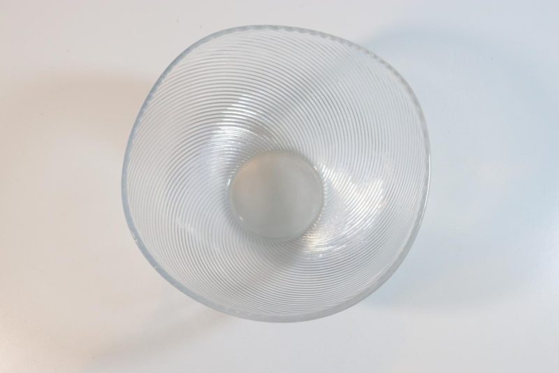 SKÅL, glas med räfflad mönster