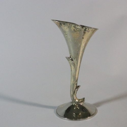 Silverpläterad liljaformad knoppvas