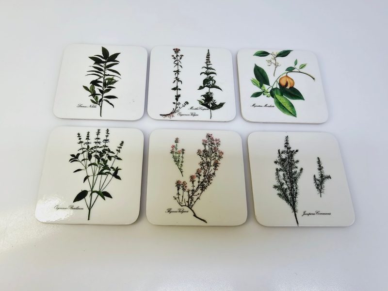 Eleganta underlägg med botaniska illustrationer – set om 6 st.