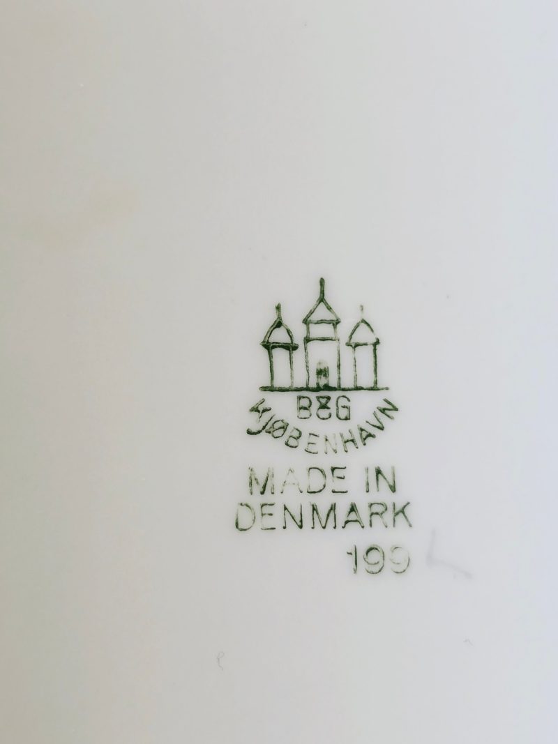 B&G "Måsen" - Elegant Fat i Porslin, Made in Denmark