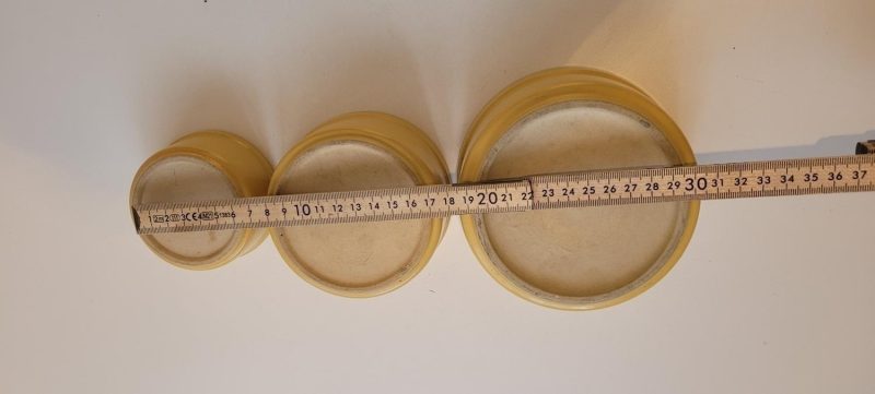 3st gula skålar formar i keramik