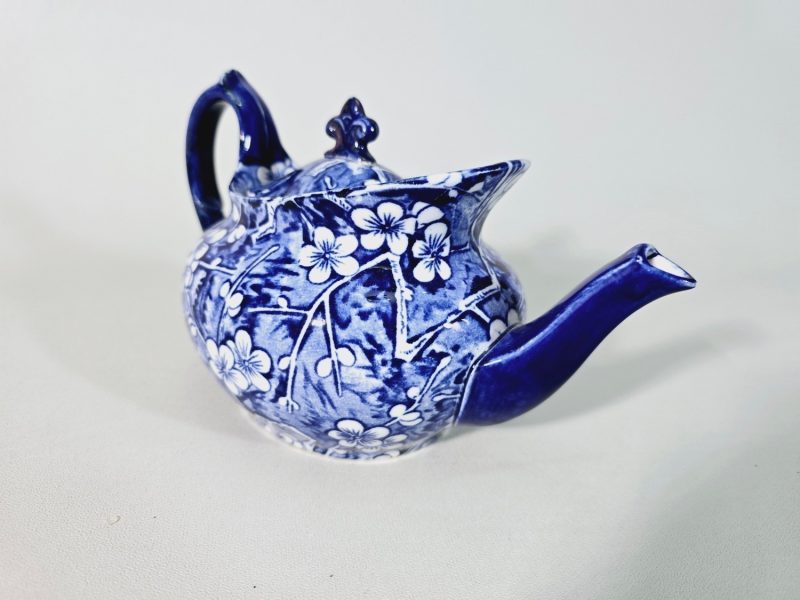 Tekanna, Mintons Ironstone England - Sen 1800-tal (1875)