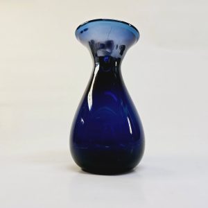 Elegant Blå Glasvas – 22 cm Hög